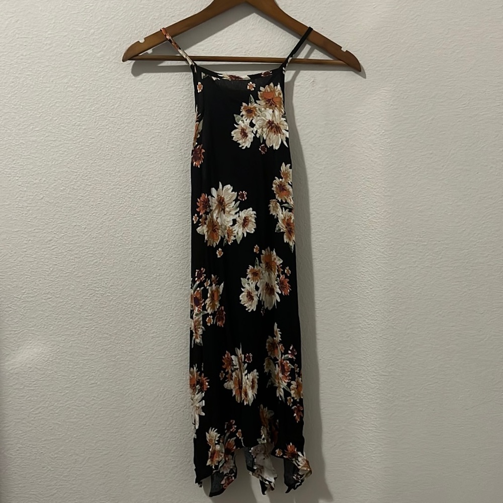 NWT Forever 21 Floral Tunic Tank Top Size S